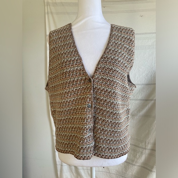 B. Miss tweed vest. Size M - Picture 2 of 5